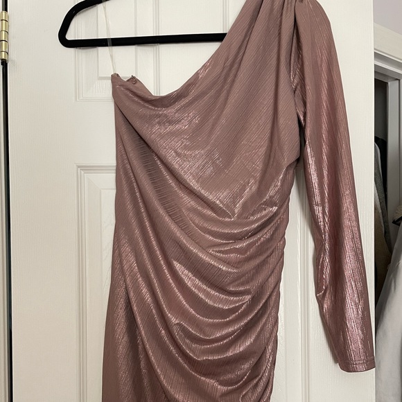 One Sleeve Mini Dress - Picture 5 of 5